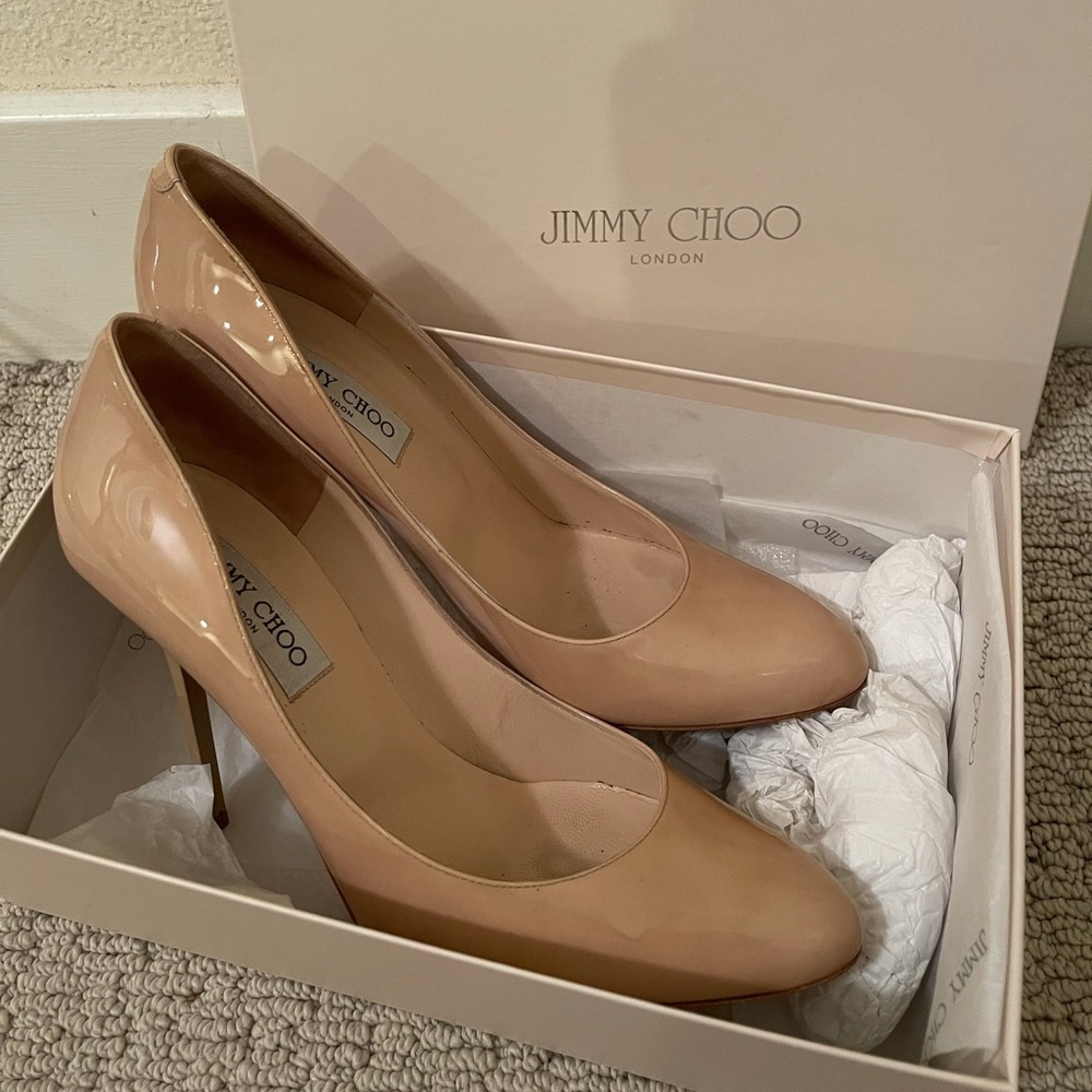 100% Authentic Jimmy Choo Lovely Patent Leather Nude. Size 39.5
